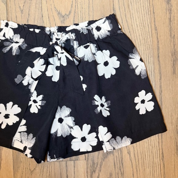Madewell Women’s Drapey Pull-On Shorts in Ikat Floral Size X-Small - Picture 7 of 15